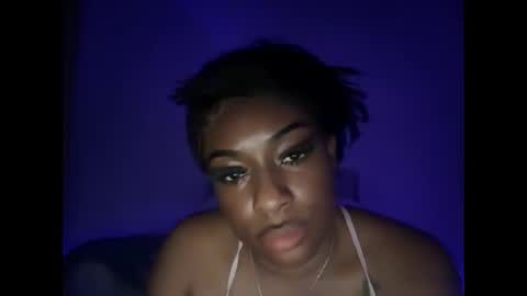 miss_tia_xo online show from September 21, 11:20 pm