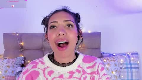 Snapshot of miss_veronica2 chatting on February 18, 3:10 pm Miss Veronica online show from February 18, 3:10 pm