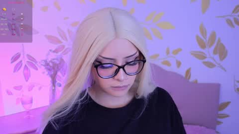 Snapshot of misselektra__ chatting on September 9, 4:12 am ELEKTRA online show from September 9, 4:12 am