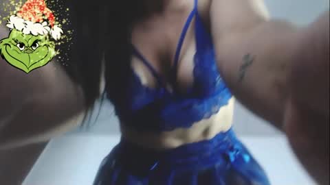 luccy online show from December 26, 9:47 pm