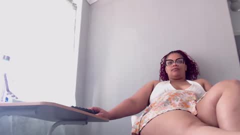 Snapshot of misslustxxx chatting on September 12, 9:44 am misslustxxx online show from September 12, 9:44 am