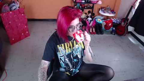 Snapshot of missmia2 chatting on March 5, 4:24 pm Miss Mia online show from March 5, 4:24 pm