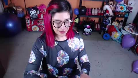 Snapshot of missmia2 chatting on September 16, 3:04 pm Miss Mia online show from September 16, 3:04 pm