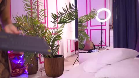 Missmo0n online show from February 23, 1:32 pm