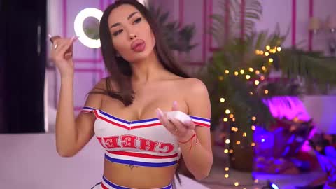 Missmo0n online show from March 2, 7:10 am