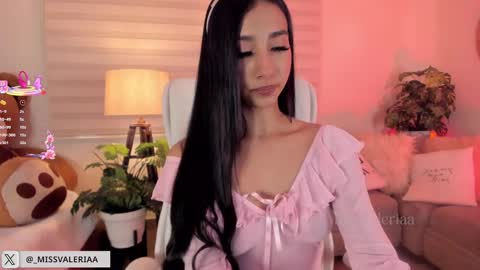 Snapshot of missvaleriaa chatting on March 6, 9:31 pm Valeria Davila online show from March 6, 9:31 pm