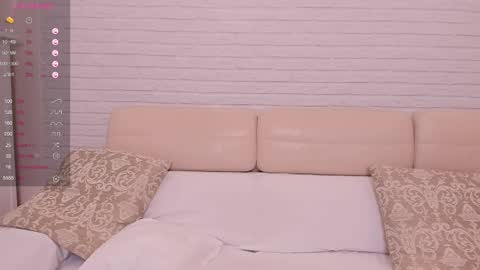 Snapshot of missxcaprice chatting on March 12, 9:02 am missxcaprice online show from March 12, 9:02 am
