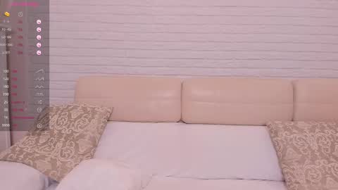 Snapshot of missxcaprice chatting on March 10, 5:54 am missxcaprice online show from March 10, 5:54 am