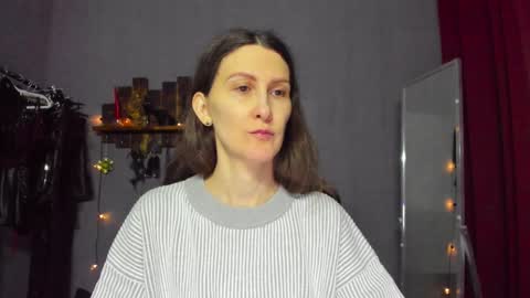 Snapshot of mistress_pamela_ chatting on January 29, 3:44 am Mistress Pamela online show from January 29, 3:44 am