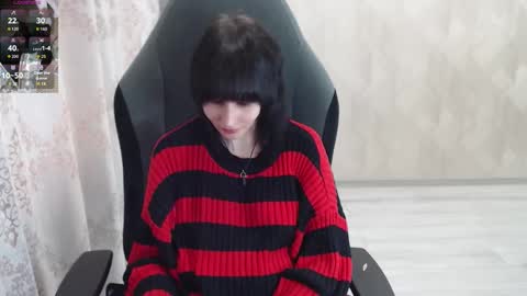 Snapshot of misty_dark chatting on September 17, 9:46 am misty_dark online show from September 17, 9:46 am