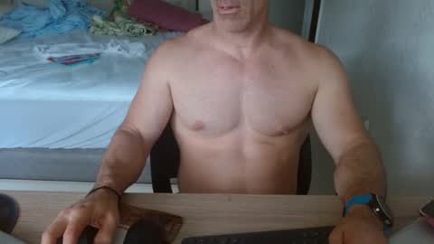 Snapshot of mitcheli chatting on February 21, 8:38 pm Onlyfans online show from February 21, 8:38 pm