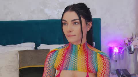 Jessie online show from December 4, 1:19 am