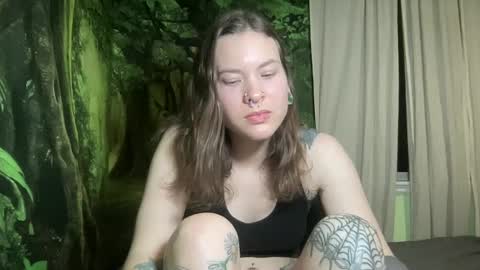 Snapshot of mo0n_goddess chatting on January 29, 12:13 pm Misty online show from January 29, 12:13 pm