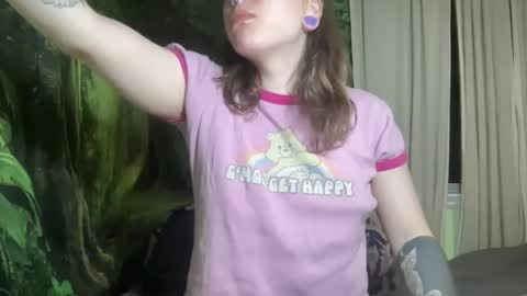 Snapshot of mo0n_goddess chatting on February 26, 5:46 am Misty online show from February 26, 5:46 am