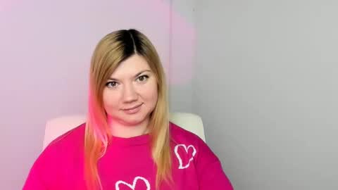 Molly online show from February 5, 12:49 pm