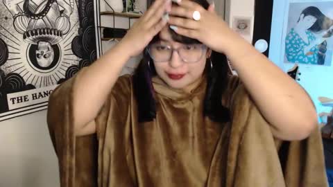 Snapshot of molly_shake chatting on March 6, 5:57 am Molly online show from March 6, 5:57 am