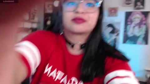 Snapshot of molly_shake chatting on March 5, 5:18 am Molly online show from March 5, 5:18 am