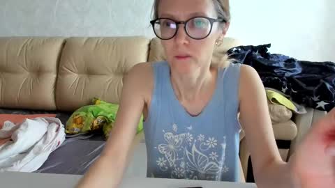 AngelMomm online show from February 19, 5:38 am