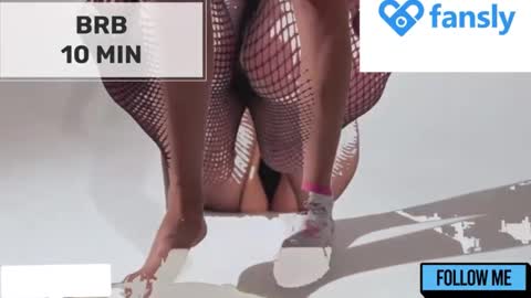 Snapshot of mommy_cum chatting on March 10, 1:56 am Mommy online show from March 10, 1:56 am