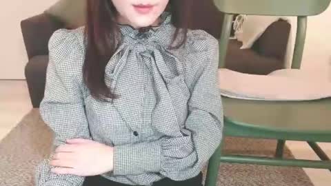Momo online show from January 23, 4:04 pm