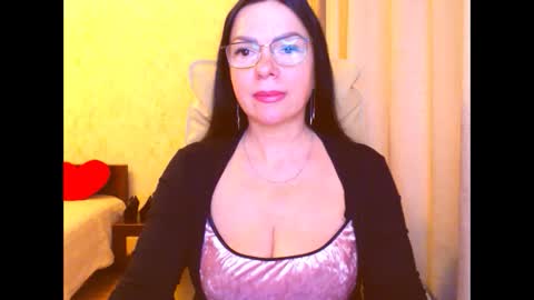 monica online show from March 4, 12:33 pm