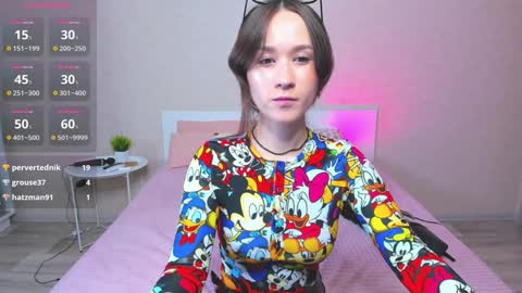 Monica online show from December 3, 9:39 pm