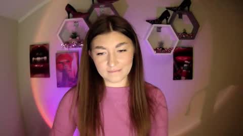Snapshot of monica_sweets chatting on September 11, 7:09 am sweet girl and shine body online show from September 11, 7:09 am