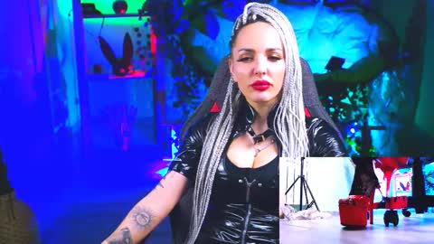 Snapshot of monicamaxwel chatting on March 10, 2:59 pm Monika online show from March 10, 2:59 pm