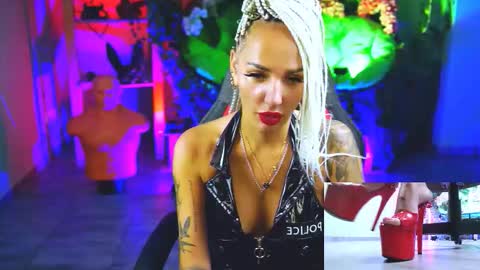 Snapshot of monicamaxwel chatting on September 10, 1:34 pm Monika online show from September 10, 1:34 pm