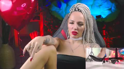 Snapshot of monicamaxwel chatting on February 16, 5:26 pm Monika online show from February 16, 5:26 pm