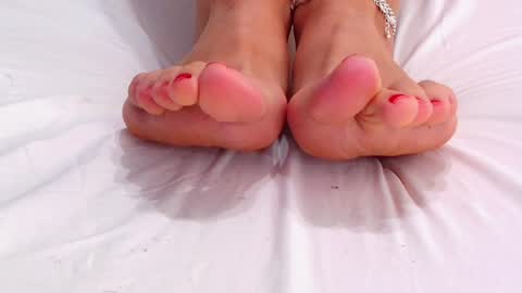 moniquebliss online show from February 6, 10:58 am
