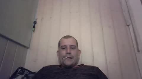 Snapshot of moonlines chatting on December 6, 8:54 am BouncyBoner online show from December 6, 8:54 am