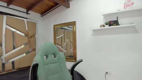 MIKEE online show from February 12, 3:07 am