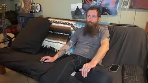 Snapshot of mr_valdor chatting on December 23, 10:44 pm Valdor online show from December 23, 10:44 pm