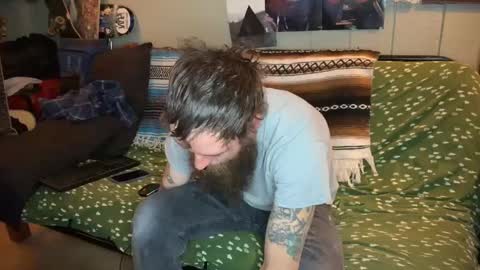 Snapshot of mr_valdor chatting on December 30, 11:17 pm Valdor online show from December 30, 11:17 pm
