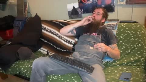 Snapshot of mr_valdor chatting on January 2, 11:06 pm Valdor online show from January 2, 11:06 pm