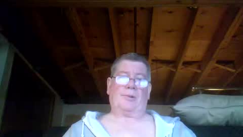 Snapshot of mrblade666 chatting on March 1, 2:13 pm mrblade666 online show from March 1, 2:13 pm