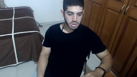 Snapshot of mrcum24 chatting on December 17, 12:12 am Will online show from December 17, 12:12 am