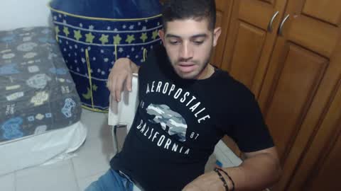 Snapshot of mrcum24 chatting on February 5, 2:40 am Will online show from February 5, 2:40 am