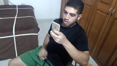 Snapshot of mrcum24 chatting on December 10, 3:51 am Will online show from December 10, 3:51 am