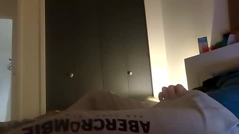 Snapshot of mrjambonsec chatting on January 6, 8:46 am mrjambonsec online show from January 6, 8:46 am