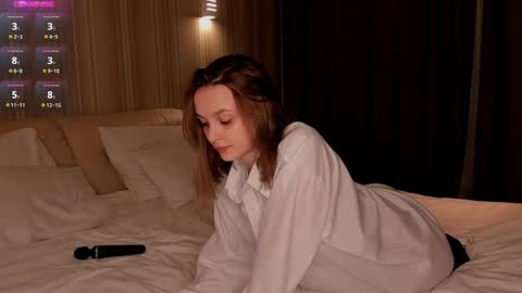 Elizabeth online show from February 17, 5:34 pm