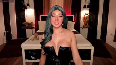 Evon online show from December 18, 4:09 am