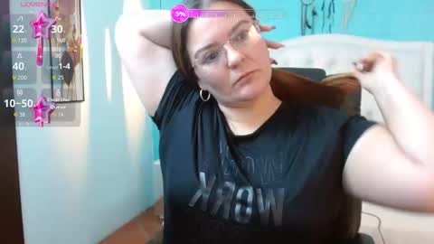 Snapshot of msjossie chatting on September 13, 3:31 am Jossie online show from September 13, 3:31 am