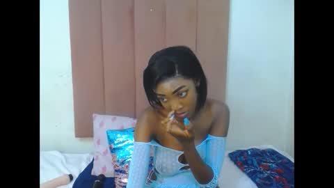 mssmileyxx online show from September 19, 11:19 pm