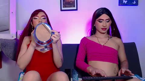 Snapshot of msspenelopedick chatting on December 22, 9:33 am Aaron And Alex online show from December 22, 9:33 am