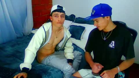 Snapshot of mucleboys1 chatting on February 27, 12:46 am boss y jord online show from February 27, 12:46 am
