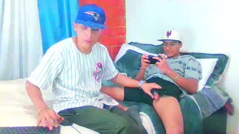 Snapshot of mucleboys1 chatting on March 5, 3:40 am boss y jord online show from March 5, 3:40 am