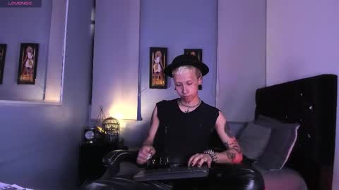 Snapshot of murdok_21 chatting on September 16, 6:05 am Murdok 21 online show from September 16, 6:05 am