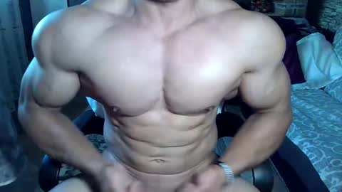 Snapshot of musclebredon chatting on September 18, 5:55 am BRENDON online show from September 18, 5:55 am